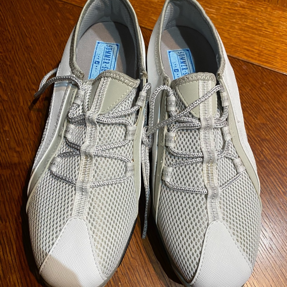 FootJoy Light Gray Athletic Shoes